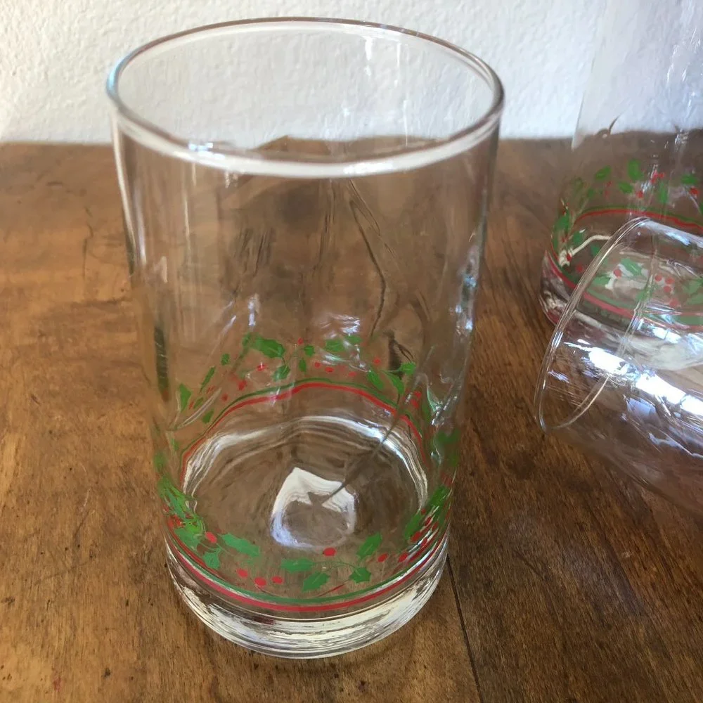 Vtg Set 4 ARBY Christmas Holiday Glass Holly Berry Drinking Glasses ARBY'S 1980s